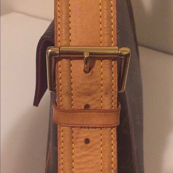 Authentic Louis Vuitton VivaCite GM - Picture 12 of 15